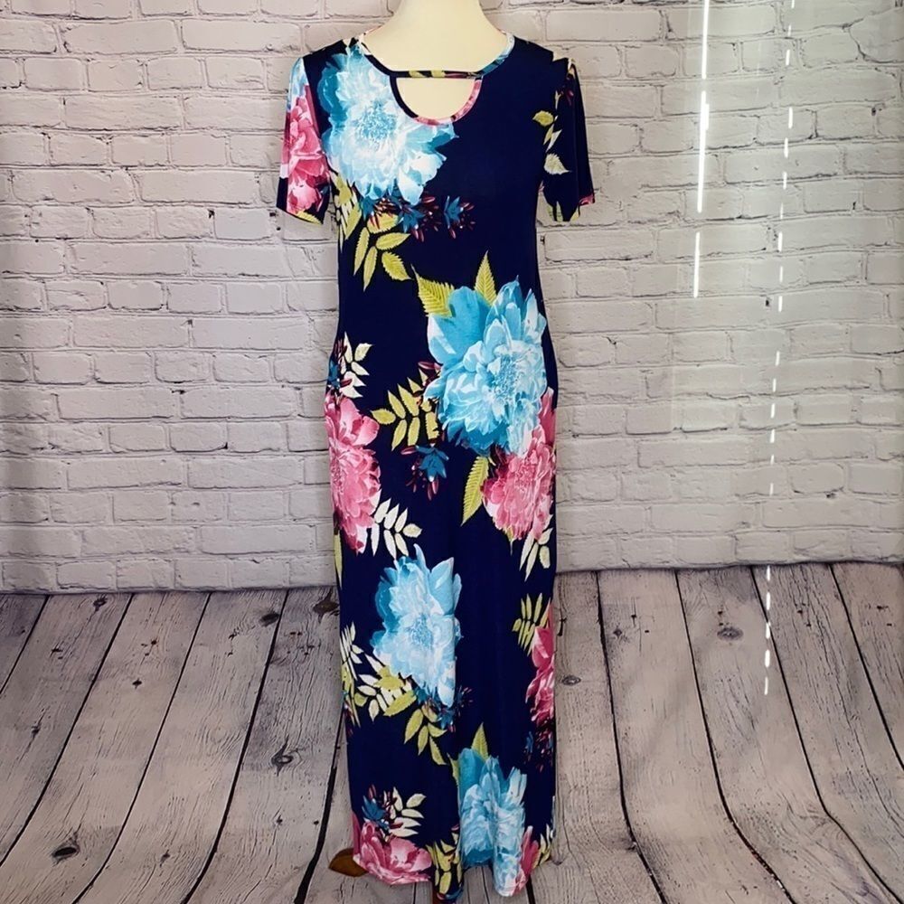 NAVY BLUE FLORAL MAXI DRESS